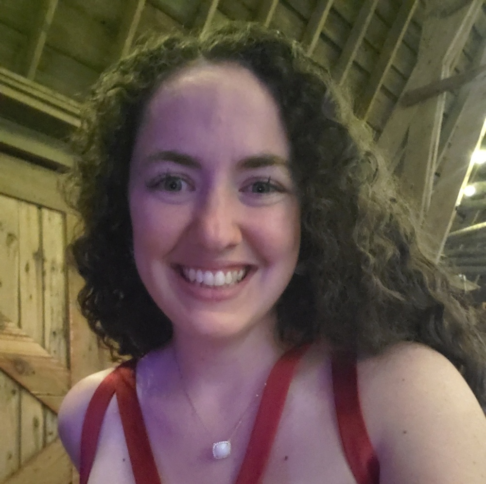 Meet your Posher, Elizabeth